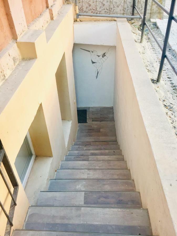 Small Underground Apartment At The Center Χερσών Εξωτερικό φωτογραφία